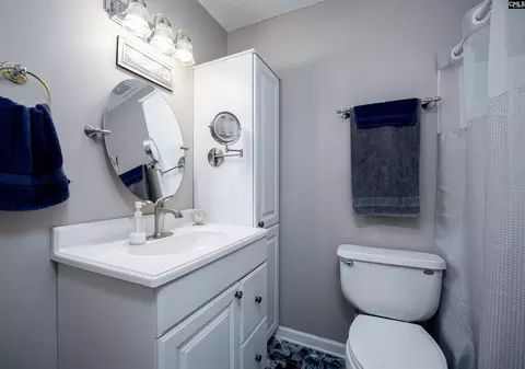 Bath - 103 Longleaf Dr, Cayce, SC 29033 photo 1 of 4