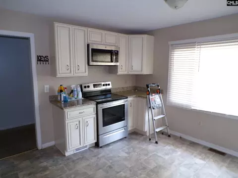 Kitchen - 215 Sunset Strip, Elgin, SC 29045 photo 5 of 5