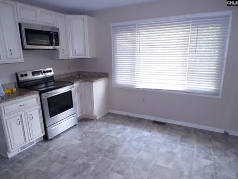 Kitchen - 215 Sunset Strip, Elgin, SC 29045 photo 3 of 5