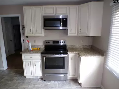 Kitchen - 215 Sunset Strip, Elgin, SC 29045 photo 2 of 5