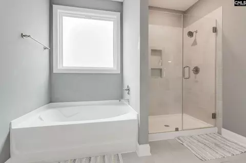 Bath - 209 Sapphire Gem Ln, Elgin, SC 29045 photo 1 of 4