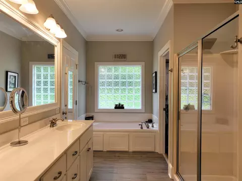Bath - 281 Edgewater Dr, Prosperity, SC 29127 photo 2 of 6