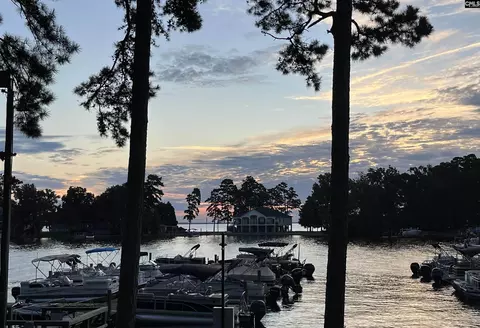 301 Harbor Heights Dr #3A, Lexington, SC 29072