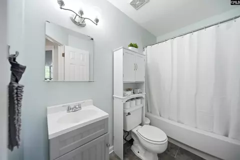 Bath - 216 Puller Ct, Lexington, SC 29072 photo 2 of 2