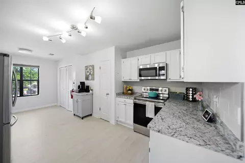 Kitchen - 216 Puller Ct, Lexington, SC 29072 photo 2 of 4