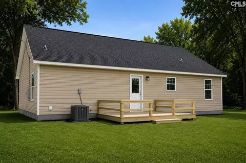 1536 E Lee St, Camden, SC 29020 photo 2