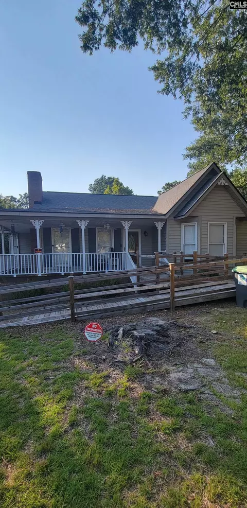 381 Pin Oak Dr, Lexington, SC 29073