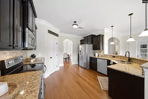 Kitchen - 199 Eldon Dr, Cayce, SC 29033 photo 3 of 3