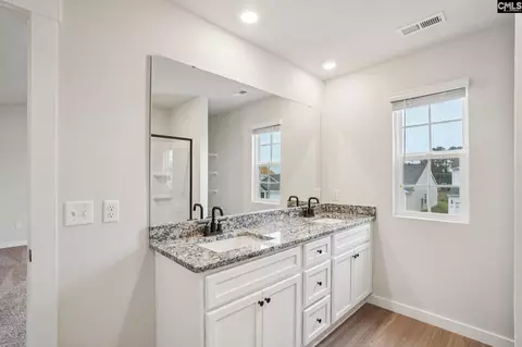 Bath - 1871 Wild Rice Rd, Gilbert, SC 29054 photo 2 of 3