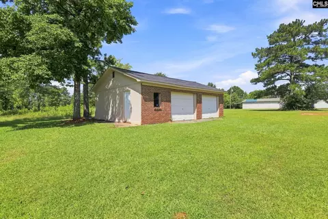 Exterior - 33230 Hwy 76 E, Kinards, SC 29355 photo 2 of 10