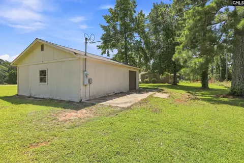 Exterior - 33230 Hwy 76 E, Kinards, SC 29355 photo 4 of 10
