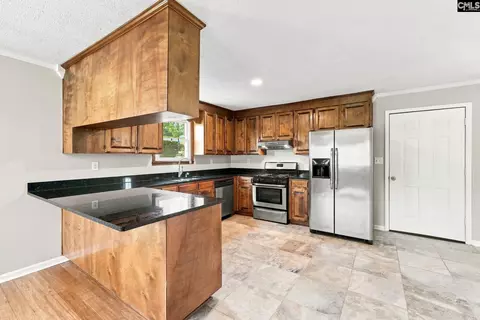 Kitchen - 33230 Hwy 76 E, Kinards, SC 29355 photo 3 of 3