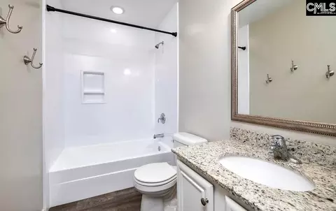 Bath - 160 Niblick Dr, Sumter, SC 29154 photo 8 of 8