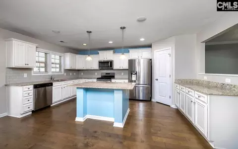Kitchen - 160 Niblick Dr, Sumter, SC 29154 photo 2 of 4