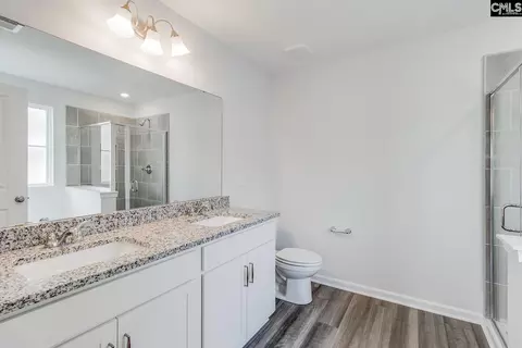 Bath - 139 Pemberton Dr, Elgin, SC 29045 photo 2 of 4
