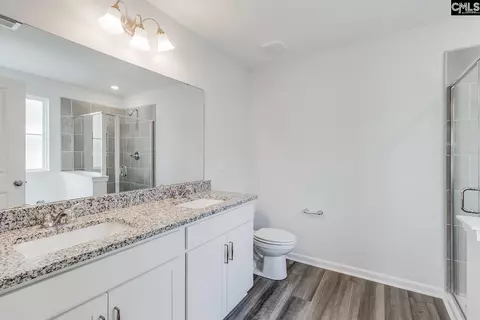 Bath - 139 Pemberton Dr, Elgin, SC 29045 photo 2 of 4