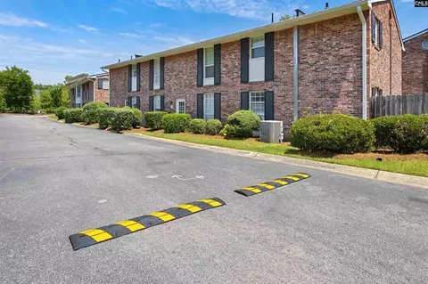 5225 Clemson Ave #135, Columbia, SC 29206