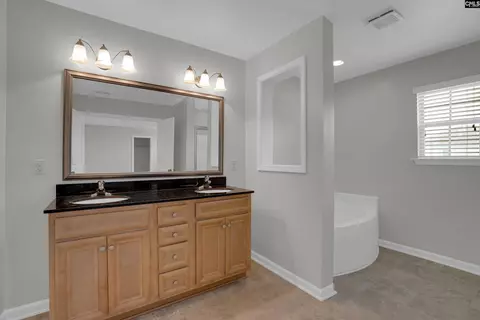 Bath - 415 Easy Goer Ct, Elgin, SC 29045 photo 2 of 5