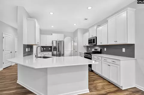 Kitchen - 327 Hazelmount Rd, Gilbert, SC 29054 photo 3 of 4