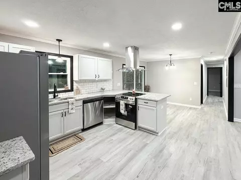 Kitchen - 2037 Windsor Dr, Cayce, SC 29033 photo 3 of 4