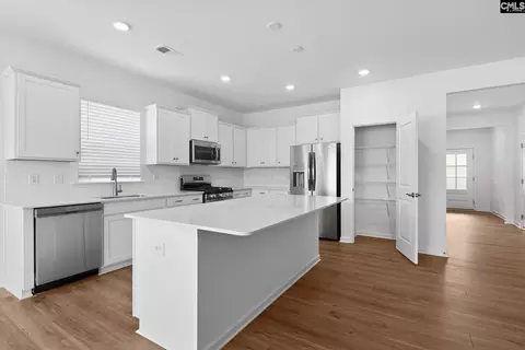Kitchen - 323 Hazelmount Rd, Gilbert, SC 29054 photo 3 of 5