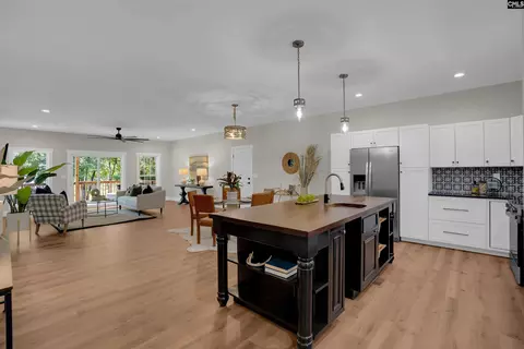 Kitchen - 1111 Seagull Ln, Prosperity, SC 29127 photo 2 of 4