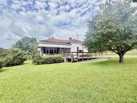 36 Holly St, Great Falls, SC 29055