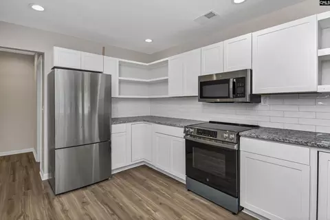 Kitchen - 262 Breezy Bay Dr, Gilbert, SC 29054 photo 2 of 4