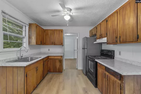 913 Mitchell Dr, Camden, SC 29020