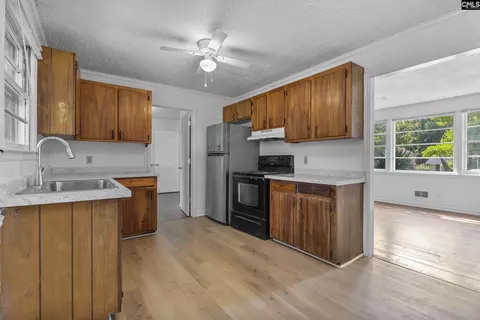913 Mitchell Dr, Camden, SC 29020