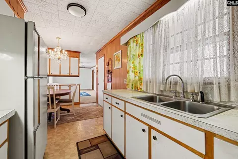Kitchen - 2997 Flat Creek Rd, Lancaster, SC 29720 photo 3 of 3