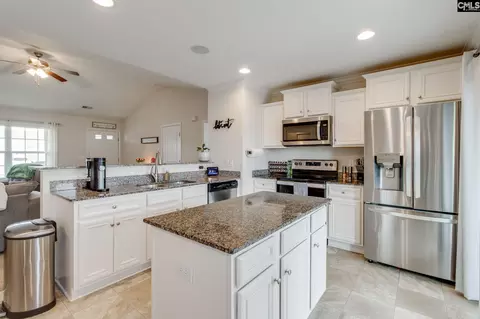 Kitchen - 71 Texas Black Way, Elgin, SC 29045 photo 1 of 4
