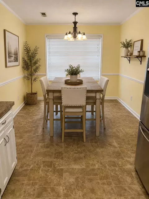 Dining - 40 Sunhurst Ct, Sumter, SC 29154 photo 2 of 2