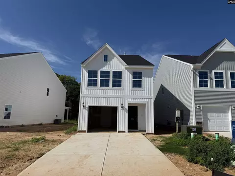 332 Tartan Rd, Hopkins, SC 29061