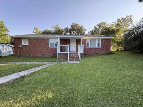 101 Solomon St, Eastover, SC 29044
