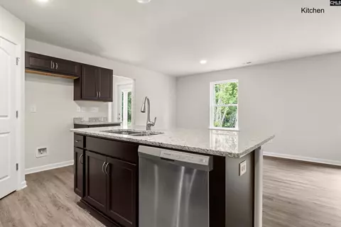 Kitchen - 1725 Evans Dr, Lancaster, SC 29720 photo 3 of 4