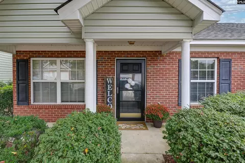 179 Courtside Dr, Lexington, SC 29073