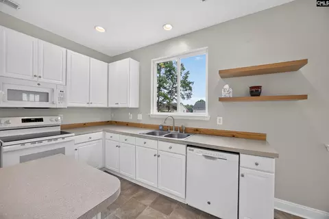 Kitchen - 928 Spears Dr, Elgin, SC 29045 photo 3 of 5