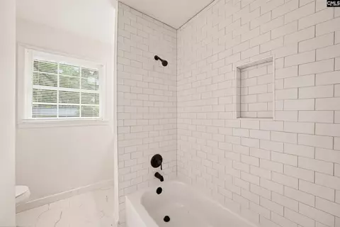 908 Woodale Cir, Columbia, SC 29203