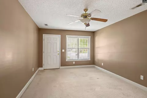 Living - 3540 Landmark Dr, Sumter, SC 29154 photo 2 of 2