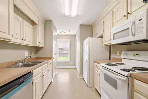 Kitchen - 3540 Landmark Dr, Sumter, SC 29154 photo 1 of 2