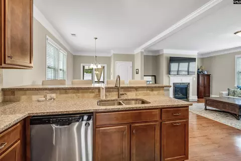 Kitchen - 250 Thacher Loop, Elgin, SC 29045 photo 4 of 5
