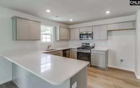 Kitchen - 3102 Hallsdale Dr, Elgin, SC 29045 photo 2 of 4