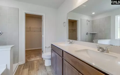 Entry Way - 3102 Hallsdale Dr, Elgin, SC 29045 photo 4 of 6