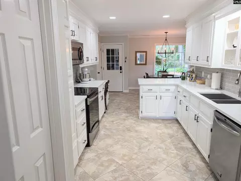 Kitchen - 20 Par Ct, Sumter, SC 29154 photo 1 of 3