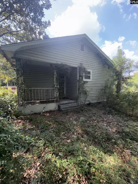 Exterior - 9 Middle St, Sumter, SC 29150 photo 3 of 5
