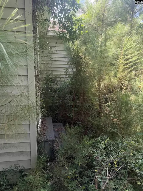 Exterior - 9 Middle St, Sumter, SC 29150 photo 4 of 5