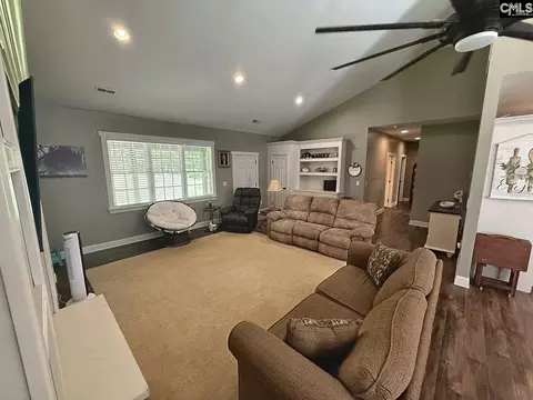 Living - 640 Godwin St, Sumter, SC 29153 photo 1 of 1