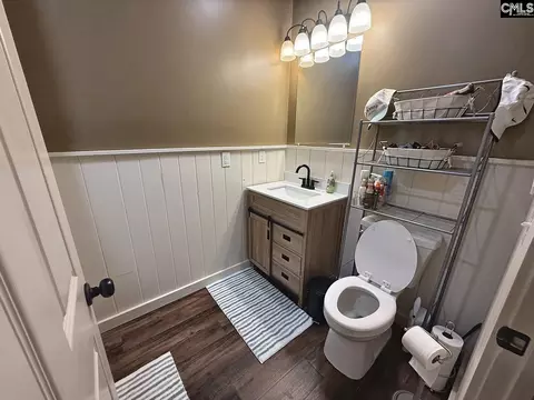 Bath - 640 Godwin St, Sumter, SC 29153 photo 5 of 6