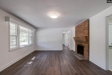 Living - 207 Hampton St E, Bethune, SC 29009 photo 4 of 5